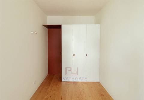 Apartamento T2 DUPLEX Venda em Cedofeita, Santo Ildefonso, Sé, Miragaia, São Nicolau e Vitória,Porto