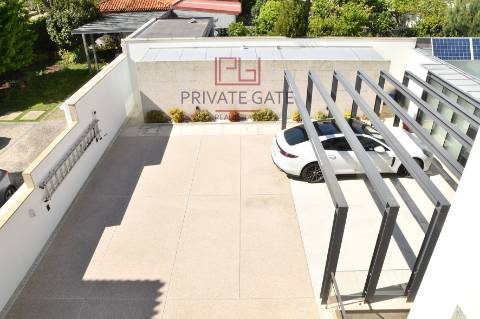 Moradia T3 Venda em Lordelo do Ouro e Massarelos,Porto