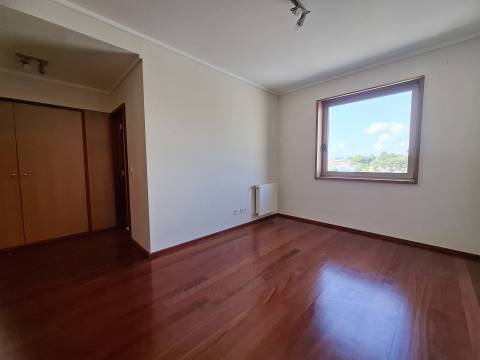 Apartamento T3 Venda em Aldoar, Foz do Douro e Nevogilde,Porto