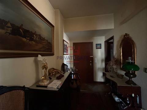 Apartamento T4+1 Venda em Ramalde,Porto