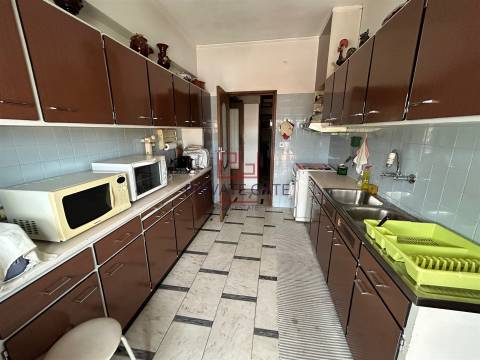 Apartamento T4+1 Venda em Ramalde,Porto