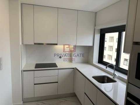 Apartamento T2 Arrendamento em Custóias, Leça do Balio e Guifões,Matosinhos