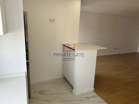 Apartamento T2 Arrendamento em Custóias, Leça do Balio e Guifões,Matosinhos