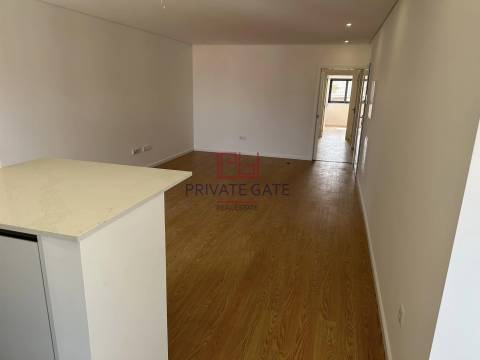 Apartamento T2 Arrendamento em Custóias, Leça do Balio e Guifões,Matosinhos