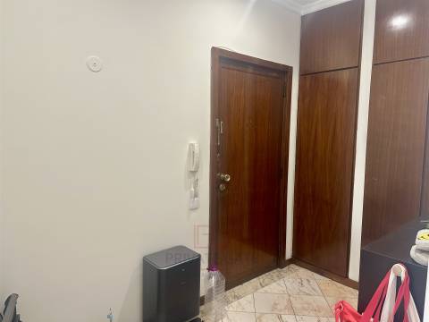 Apartamento T2 Arrendamento em Ramalde,Porto