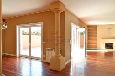 Moradia T4 DUPLEX Venda em Aldoar, Foz do Douro e Nevogilde,Porto