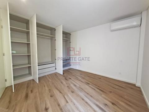 Apartamento T1 Arrendamento em Aldoar, Foz do Douro e Nevogilde,Porto