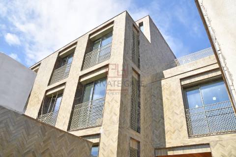 Casal de Passos apartamento T3 com ótimas áreas, numa localização privilegiada na zona de Nevogilde.