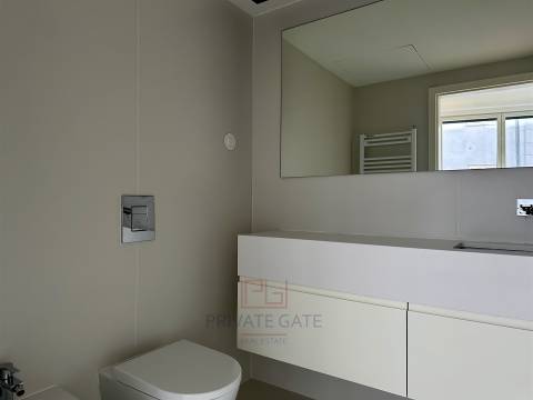 Apartamento T3 Arrendamento em Cedofeita, Santo Ildefonso, Sé, Miragaia, São Nicolau e Vitória,Porto