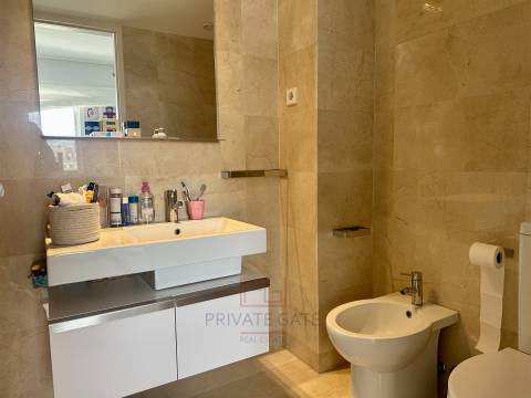 Apartamento T4 Venda em Matosinhos e Leça da Palmeira,Matosinhos