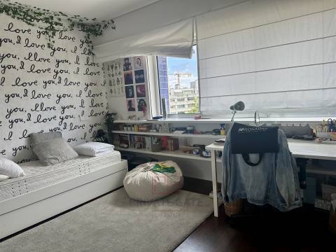 Apartamento T4 Venda em Matosinhos e Leça da Palmeira,Matosinhos