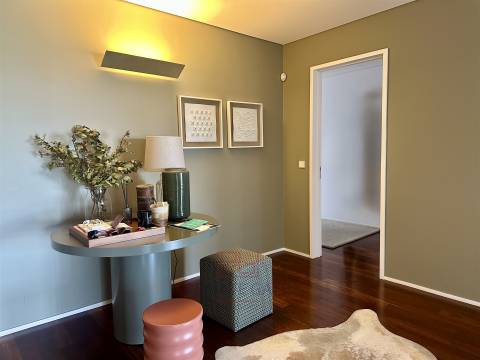 Apartamento T4 Venda em Matosinhos e Leça da Palmeira,Matosinhos