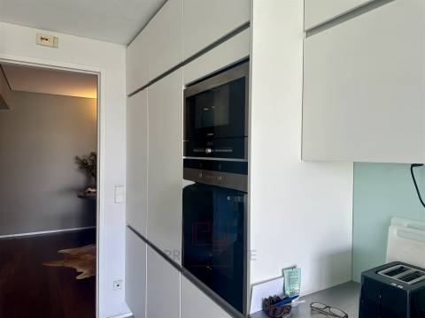 Apartamento T4 Venda em Matosinhos e Leça da Palmeira,Matosinhos