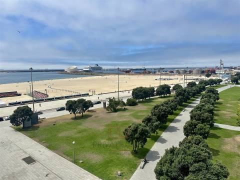 Apartamento T4 Venda em Matosinhos e Leça da Palmeira,Matosinhos