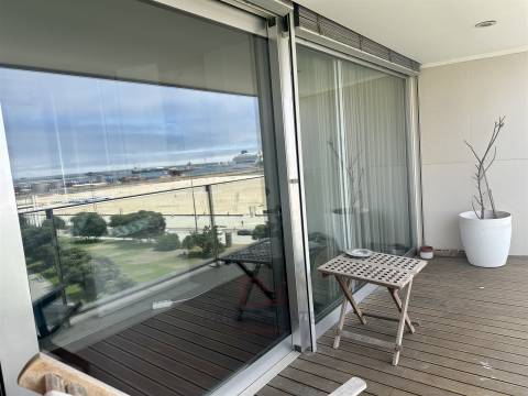Apartamento T4 Venda em Matosinhos e Leça da Palmeira,Matosinhos