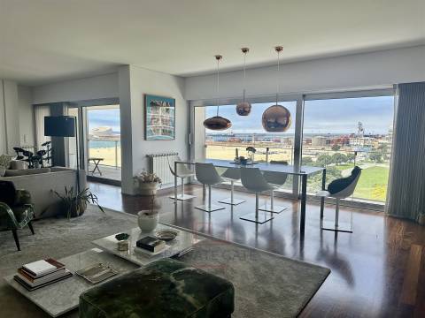 Apartamento T4 Venda em Matosinhos e Leça da Palmeira,Matosinhos
