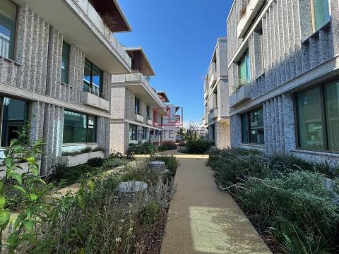 Andar Moradia T3 Venda em Aldoar, Foz do Douro e Nevogilde,Porto