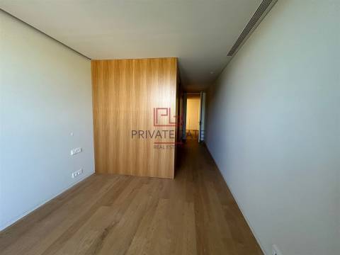 Andar Moradia T3 Venda em Aldoar, Foz do Douro e Nevogilde,Porto