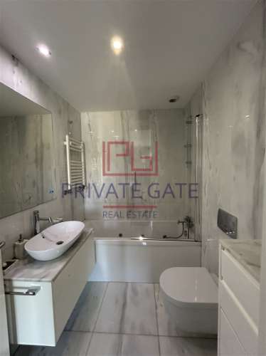 Apartamento T4 Arrendamento em Lordelo do Ouro e Massarelos,Porto