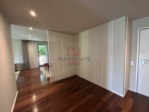 Apartamento T4 Arrendamento em Lordelo do Ouro e Massarelos,Porto