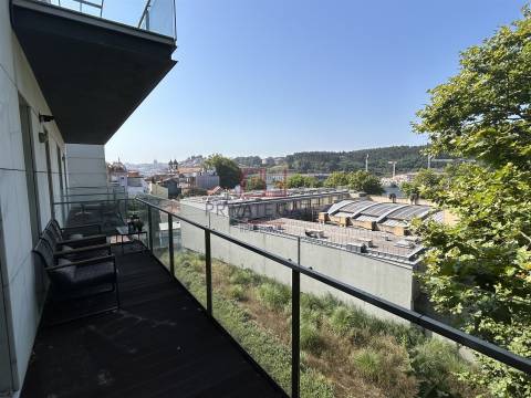 Apartamento T4 Arrendamento em Lordelo do Ouro e Massarelos,Porto