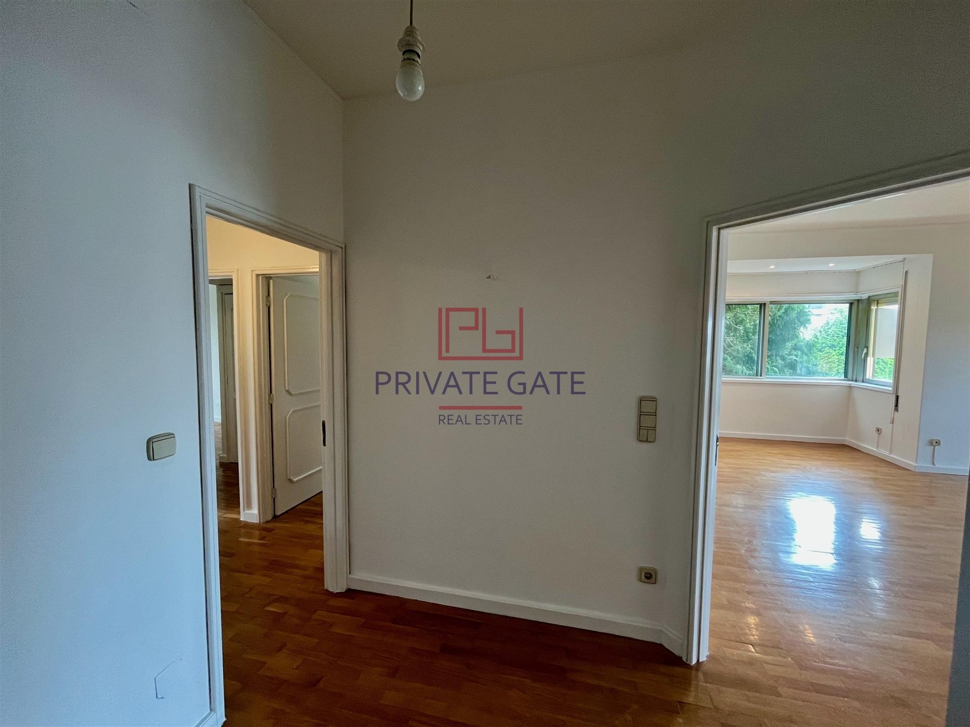 Apartamento T3 Venda em Lordelo do Ouro e Massarelos,Porto