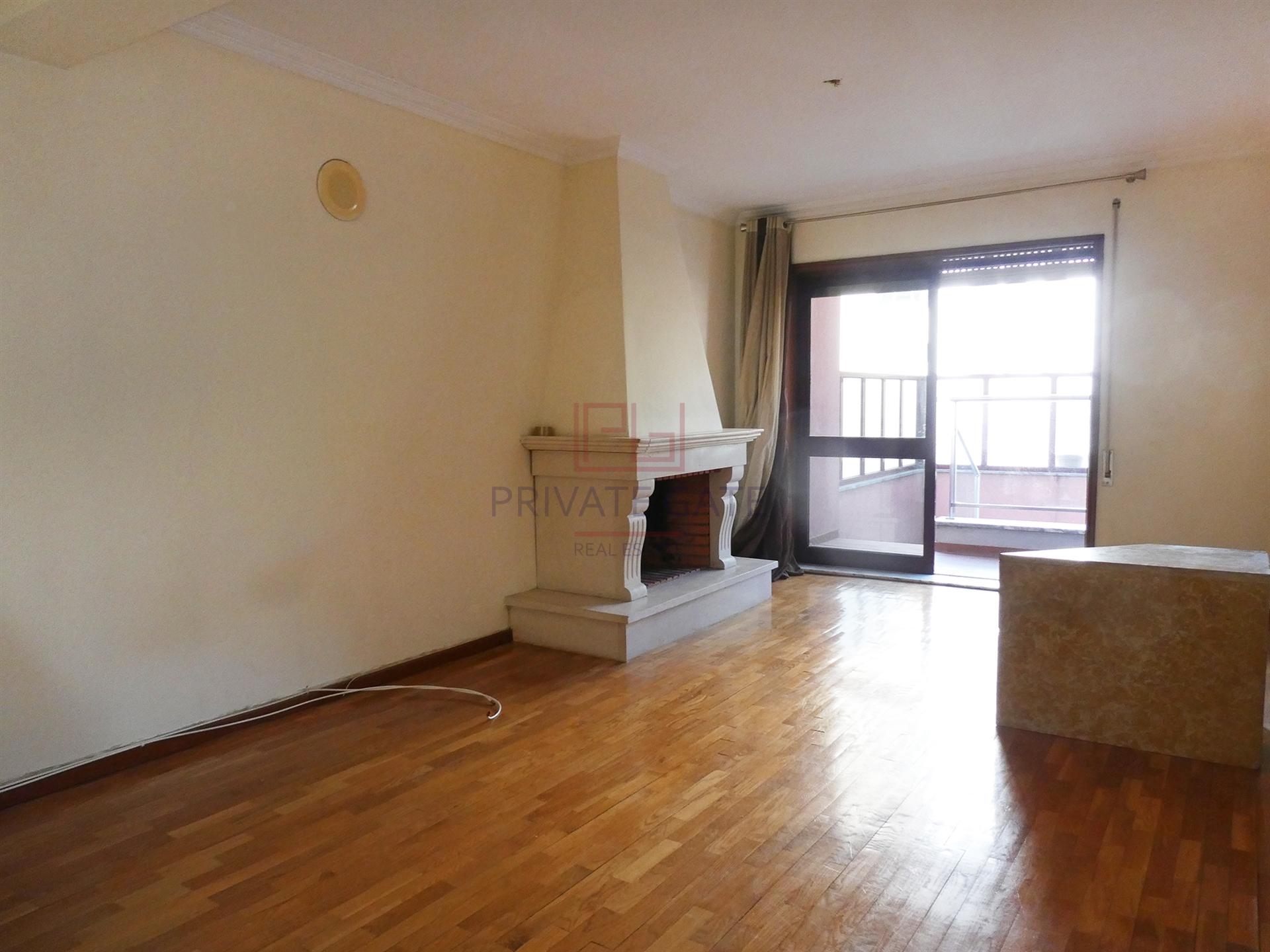 Apartamento T1 Arrendamento em Paranhos,Porto