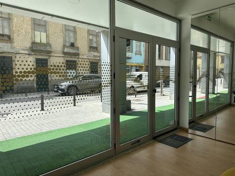 Loja  Arrendamento em Espinho,Espinho