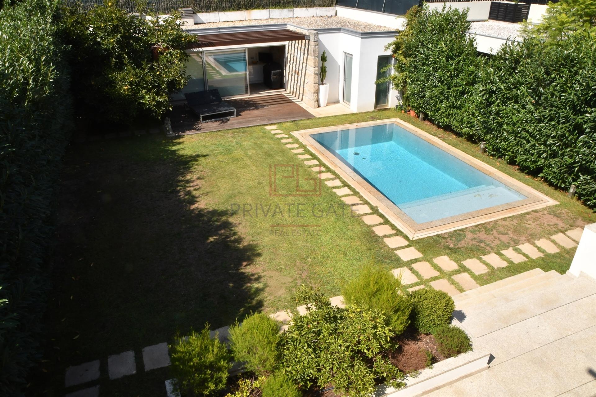 Moradia T4 Venda em Aldoar, Foz do Douro e Nevogilde,Porto