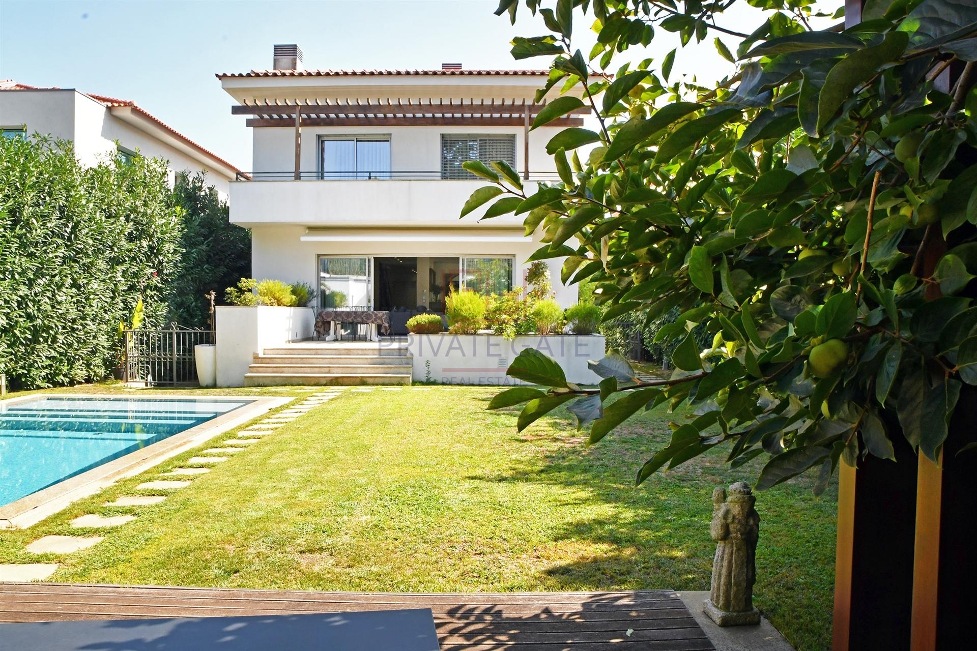Moradia T4 Venda em Aldoar, Foz do Douro e Nevogilde,Porto