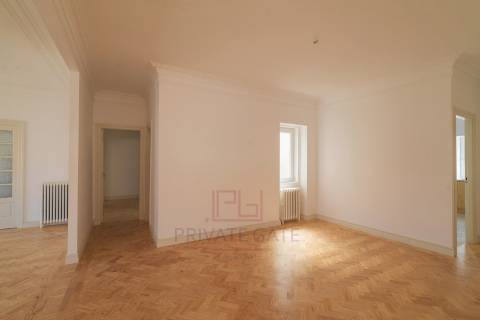 Apartamento T1+4 Arrendamento em Cedofeita, Santo Ildefonso, Sé, Miragaia, São Nicolau e Vitória,Porto