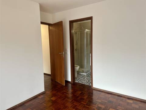 Apartamento T3 Arrendamento em Matosinhos e Leça da Palmeira,Matosinhos