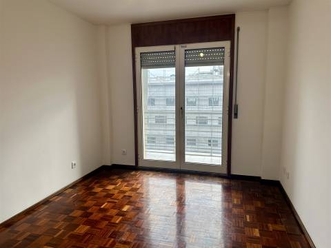 Apartamento T3 Arrendamento em Matosinhos e Leça da Palmeira,Matosinhos