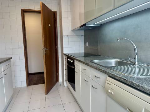 Apartamento T3 Arrendamento em Matosinhos e Leça da Palmeira,Matosinhos