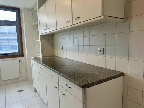 Apartamento T3 Arrendamento em Matosinhos e Leça da Palmeira,Matosinhos