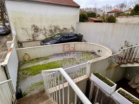 Moradia T3 Arrendamento em Aldoar, Foz do Douro e Nevogilde,Porto