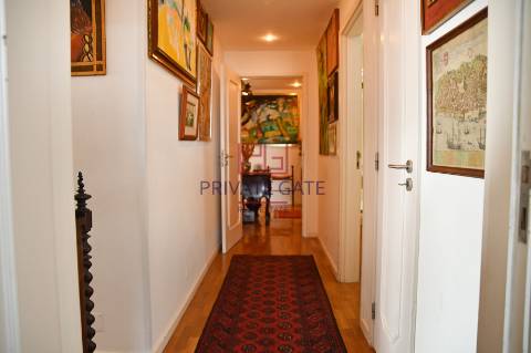 T4 na Foz do Douro | Junto ao Parque da Cidade | Vistas de Mar