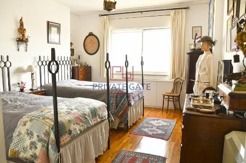 T4 na Foz do Douro | Junto ao Parque da Cidade | Vistas de Mar