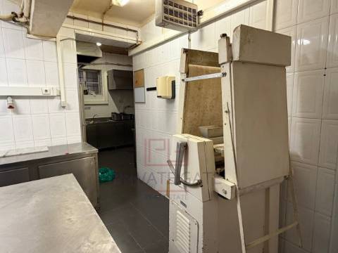 Loja  Arrendamento em Cedofeita, Santo Ildefonso, Sé, Miragaia, São Nicolau e Vitória,Porto