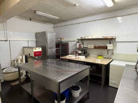 Loja  Arrendamento em Cedofeita, Santo Ildefonso, Sé, Miragaia, São Nicolau e Vitória,Porto