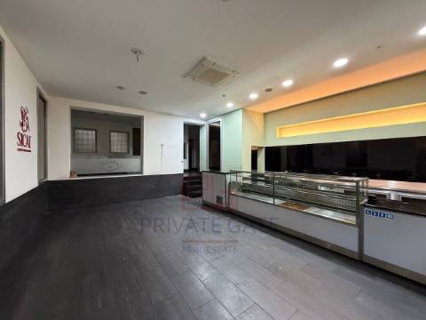 Loja  Arrendamento em Cedofeita, Santo Ildefonso, Sé, Miragaia, São Nicolau e Vitória,Porto