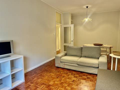 Apartamento T3 Arrendamento em Lordelo do Ouro e Massarelos,Porto