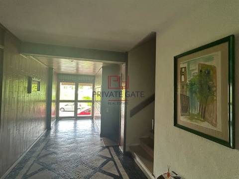 Apartamento T2 Arrendamento em Aldoar, Foz do Douro e Nevogilde,Porto