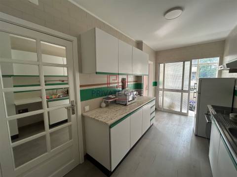 Apartamento T2 Arrendamento em Aldoar, Foz do Douro e Nevogilde,Porto