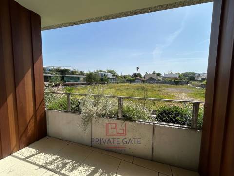 Andar Moradia T2 DUPLEX Venda em Aldoar, Foz do Douro e Nevogilde,Porto
