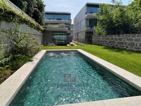Andar Moradia T2 DUPLEX Venda em Aldoar, Foz do Douro e Nevogilde,Porto