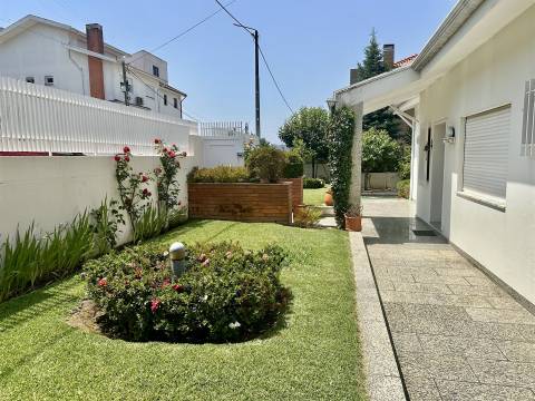 Moradia T5+1 Venda em Gondomar (São Cosme), Valbom e Jovim,Gondomar