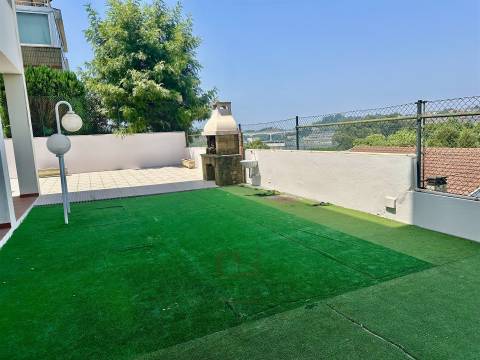 Moradia T5+1 Venda em Gondomar (São Cosme), Valbom e Jovim,Gondomar