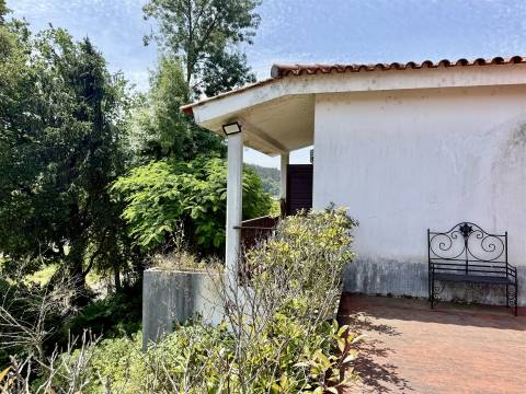 Moradia T5 Venda em Brito,Guimarães