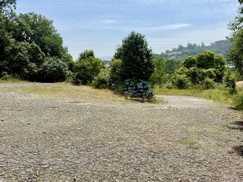 Moradia T5 Venda em Brito,Guimarães